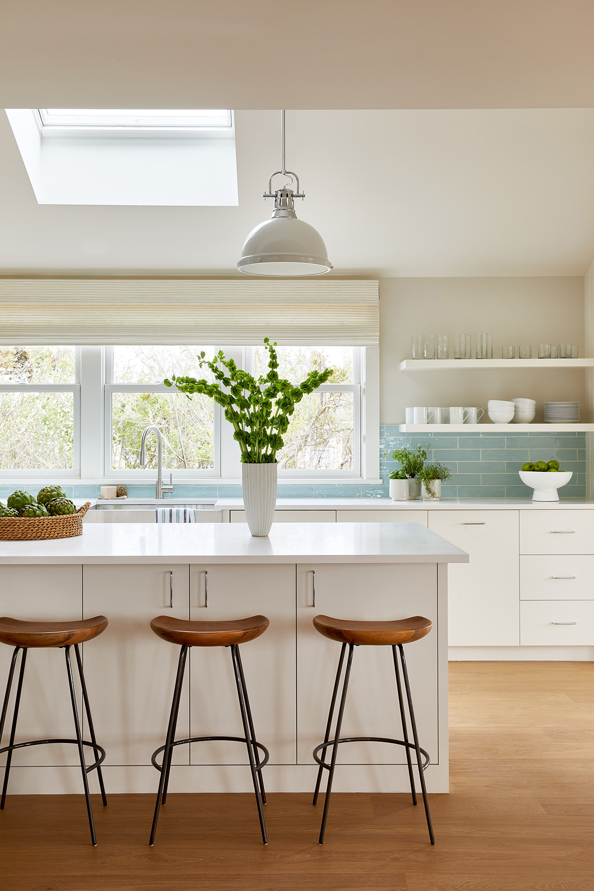 10. Surfside | Benjamin Normand Residential Design, Inc. Nantucket